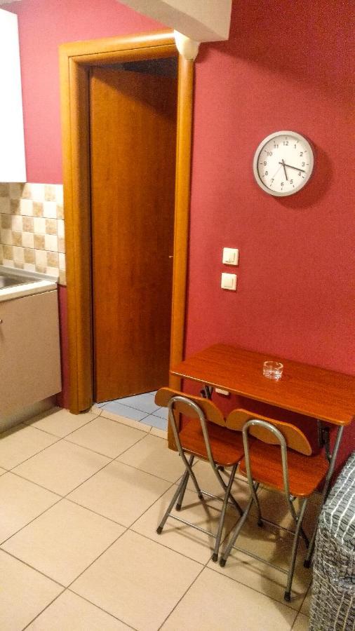 Alexandros Inn Салоники Экстерьер фото